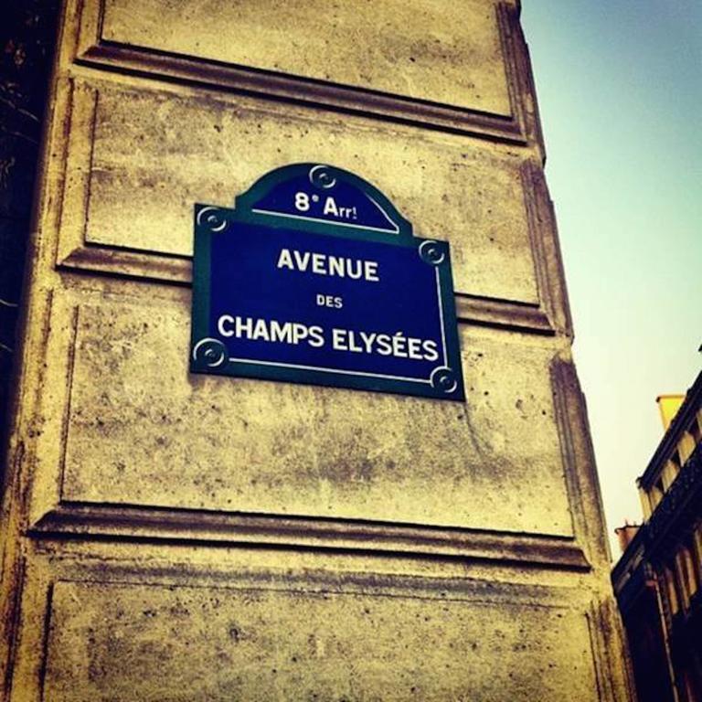 Private Studio - Avenue Des Champs-Elysees Apartment Paris Exterior photo