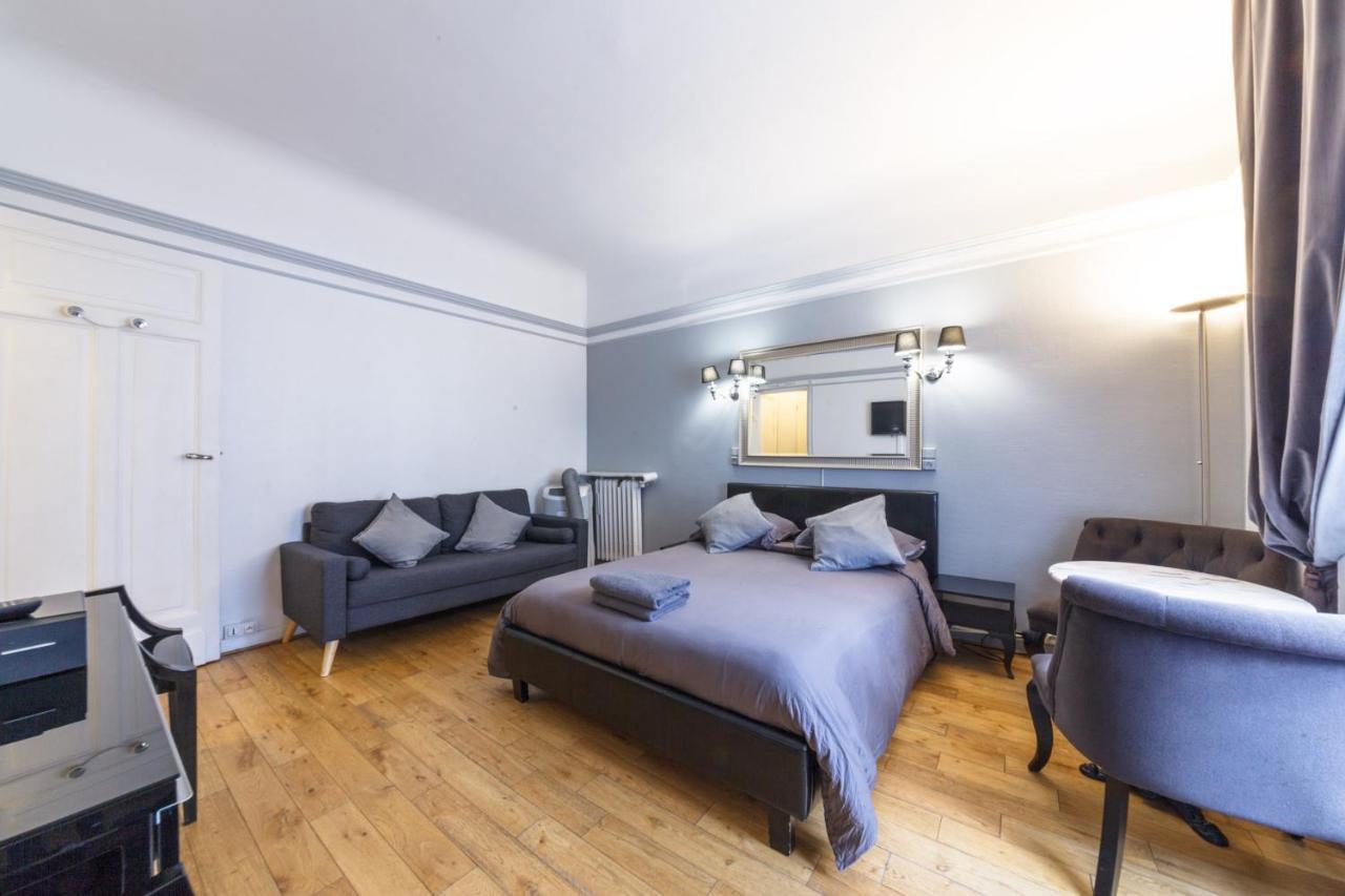 Private Studio - Avenue Des Champs-Elysees Apartment Paris Exterior photo